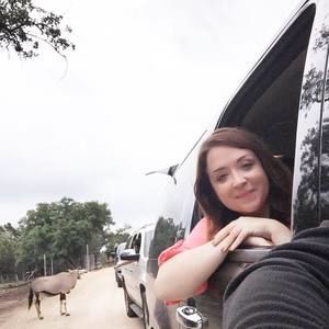 Meet your Posher, Mia